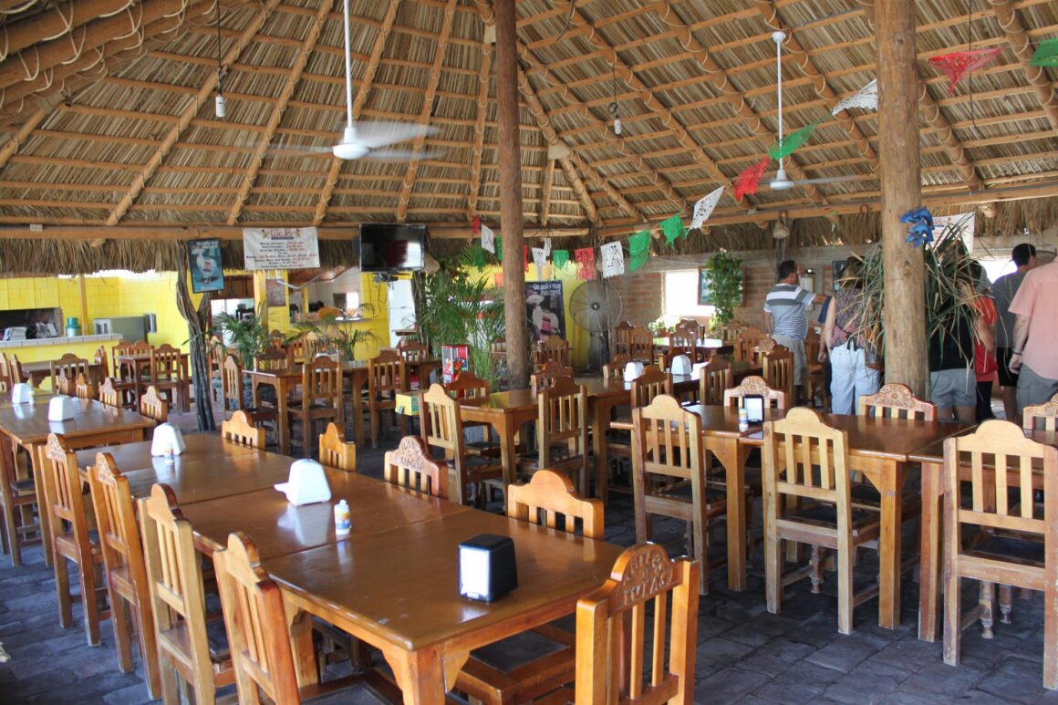 Pollo Lucas Dining