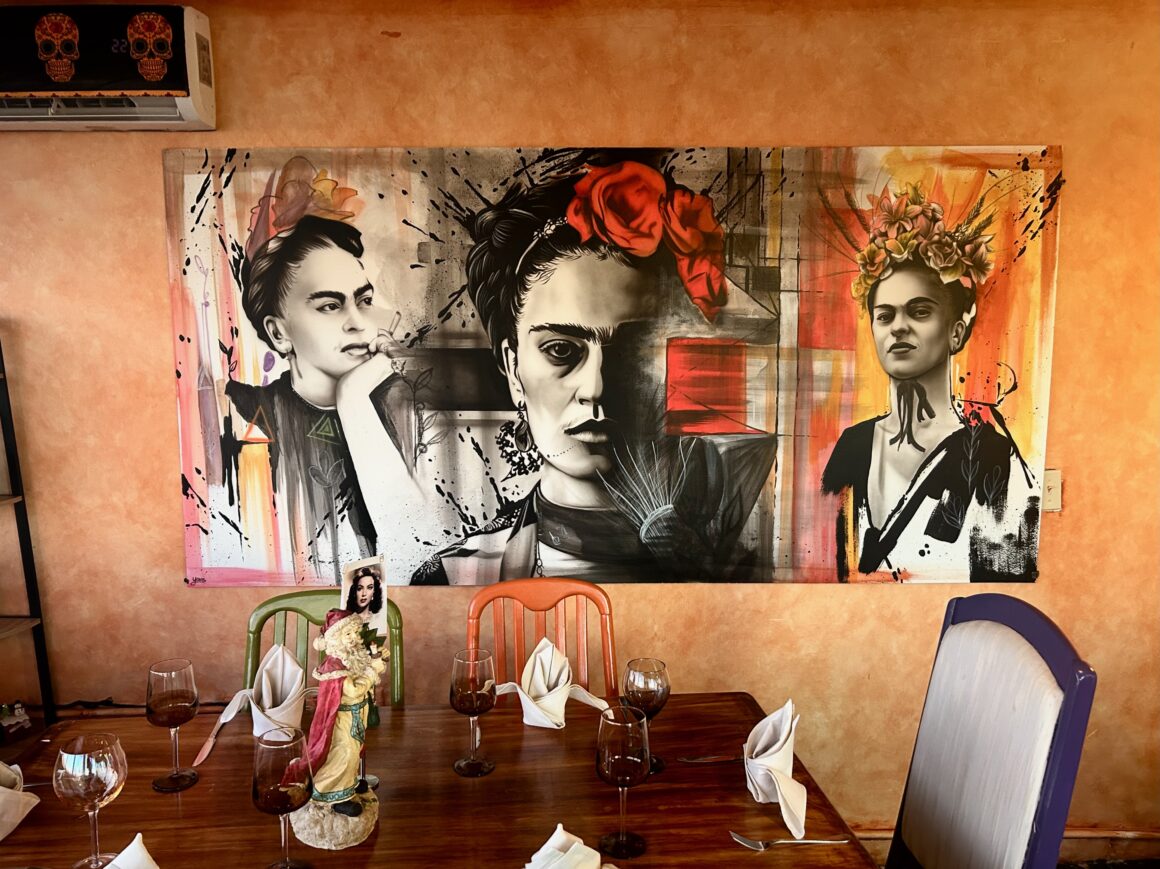 Triada 44.4 Artwork